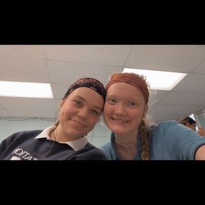 Meet your Posher, Mara